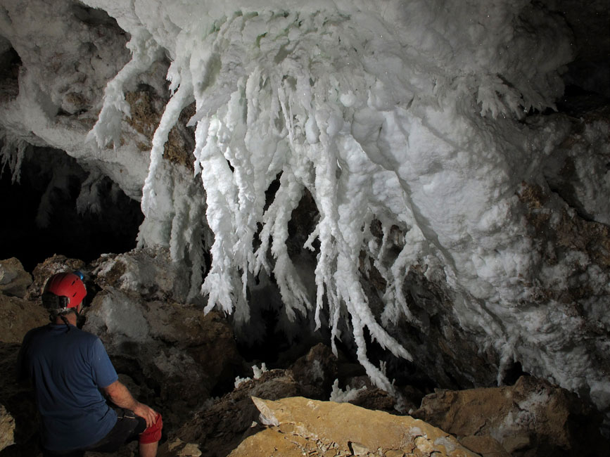 Geode Cave New Biome Unknown Worlds Forums Kinda Reminds Me Of The Chandelier Ballroom In Lechuguilla Cave